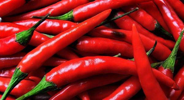 Olio al Peperoncino in fiaschetto
