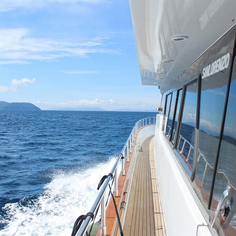 Tenuta Torciano Winery - Vip Wine Cruise in the clear waters of the Tuscan Sea - Gift Voucher