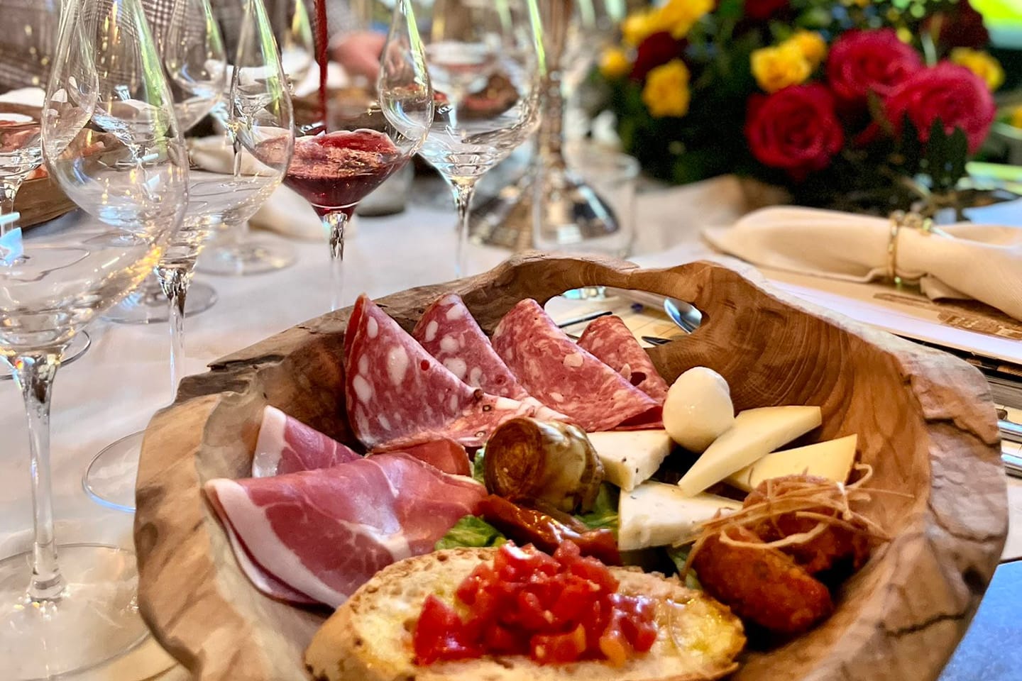 Romantic lunch in vineyard